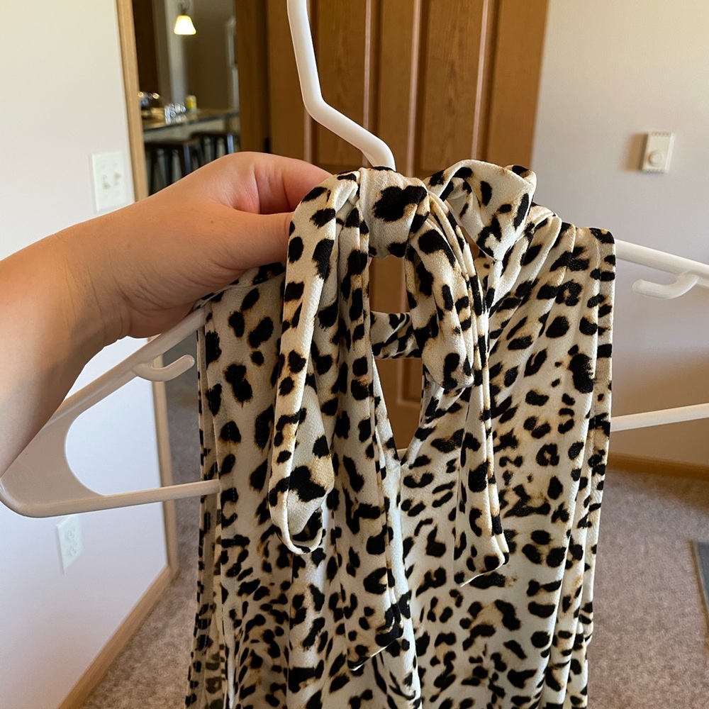 Banana Republic tie cheetah blouse